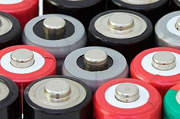 Network operators call for slowing Germany's grid battery boom