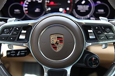 Porsche čeká tvrdá hubnoucí kúra. Do koncernové kasy dává méně než Škoda, plánuje proto velkou restrukturalizaci a nové modely