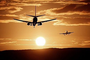 UK’s First Hydrogen-Powered Live Aircraft Turnaround Takes Place at Exeter Airport