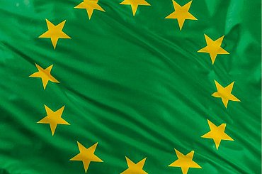 Zelené politiky se nevzdáme, zní z Bruselu. EU ale tlačí na snížení cen energií