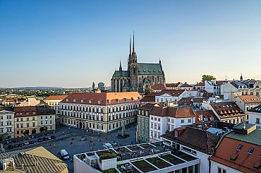 Brno ukončilo smlouvu s jedním dodavatelem solárů, termíny prací to neohrozí